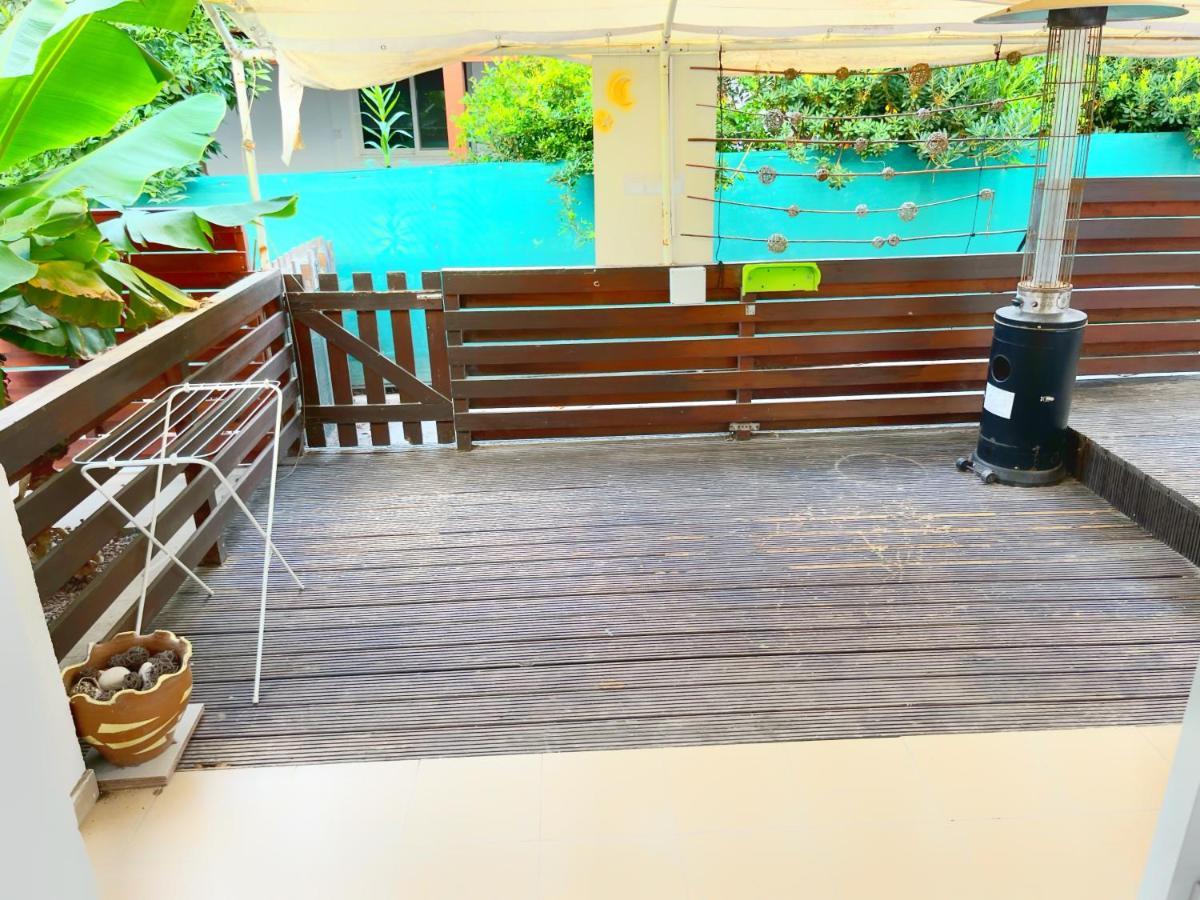 Central 2 Bedroom Apt Terrace And Pool 圣纳帕 外观 照片